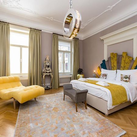 Grand Central Residence By Tkc Prága Kültér fotó