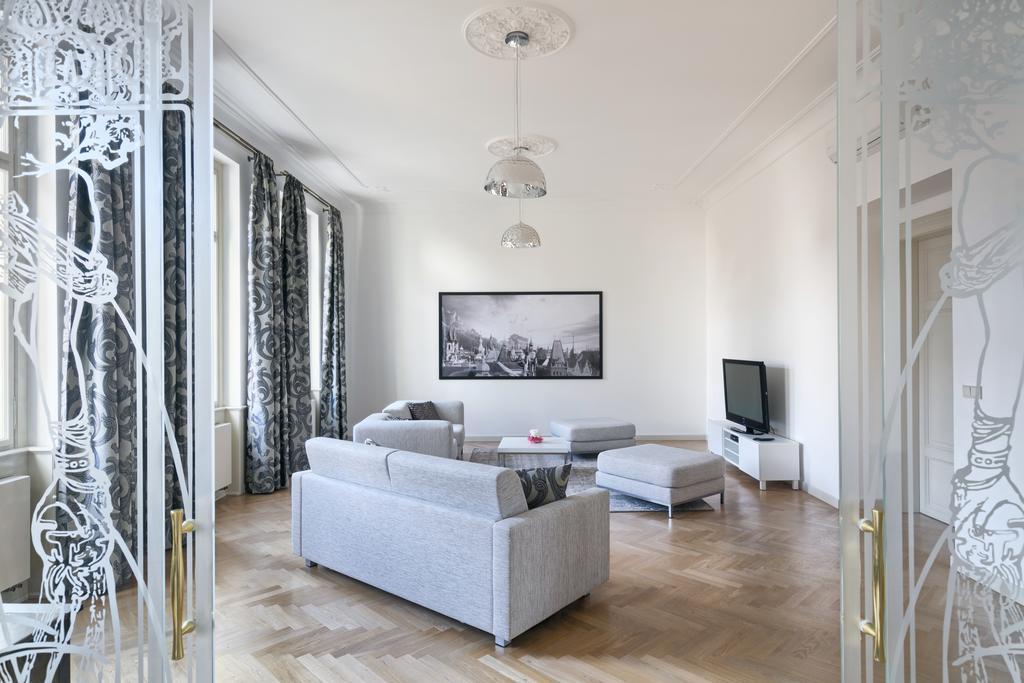 Grand Central Residence By Tkc Prága Szoba fotó