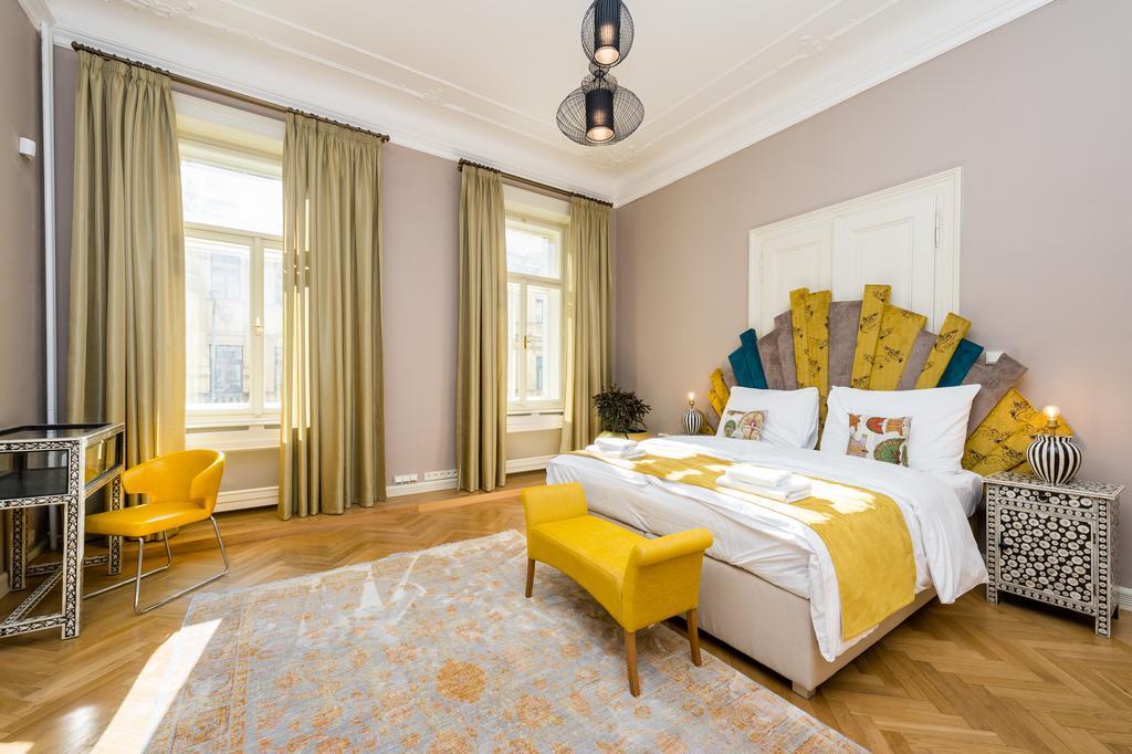 Grand Central Residence By Tkc Prága Kültér fotó