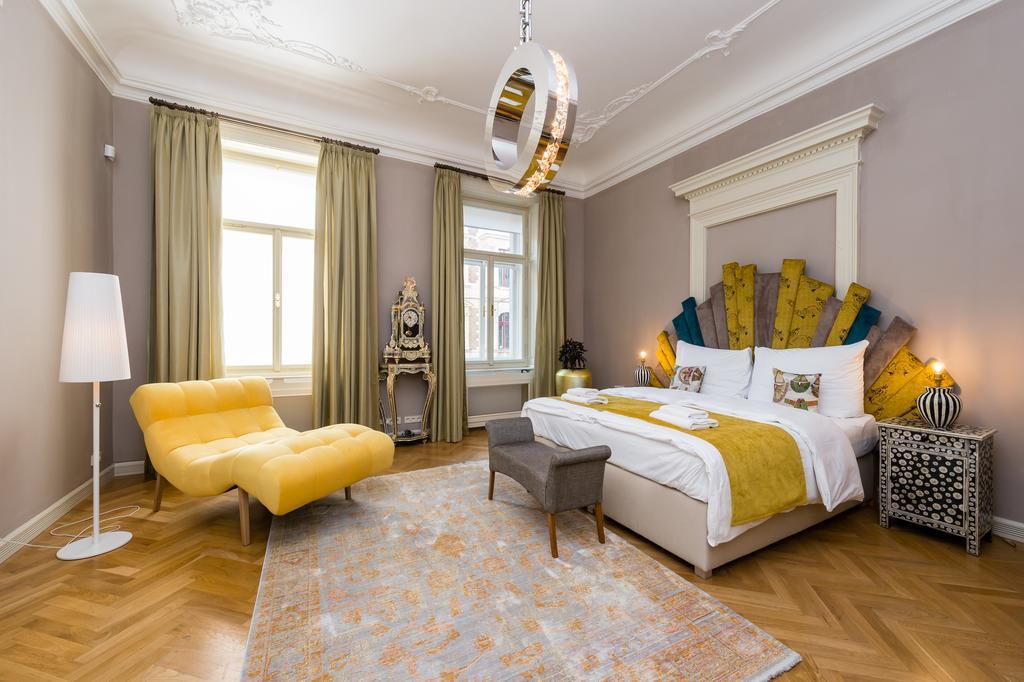 Grand Central Residence By Tkc Prága Kültér fotó