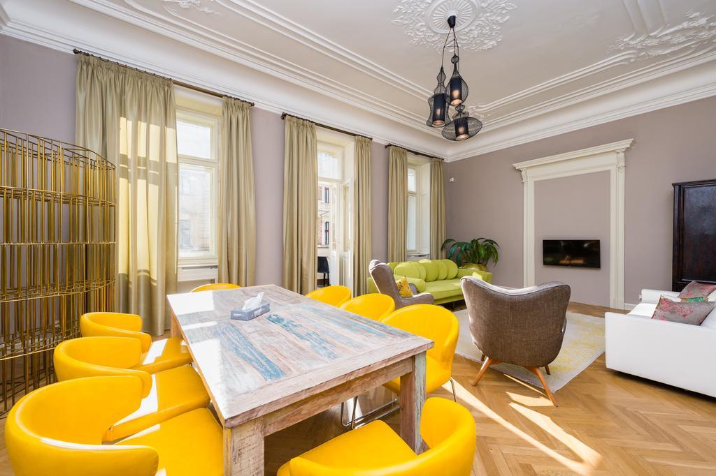 Grand Central Residence By Tkc Prága Kültér fotó
